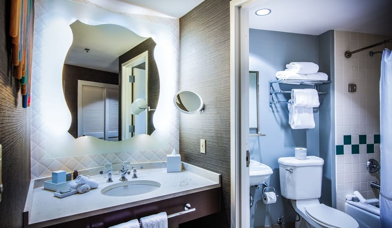 Hard Rock Hotel Universal Orlando -  Deluxe King Bathroom